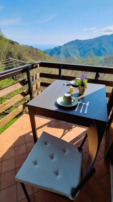 Ferienwohnung Bee Freeride Bikers House Magliolo Exterior foto